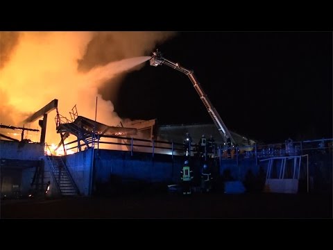29.05.2015 - Industriehalle abgebrannt