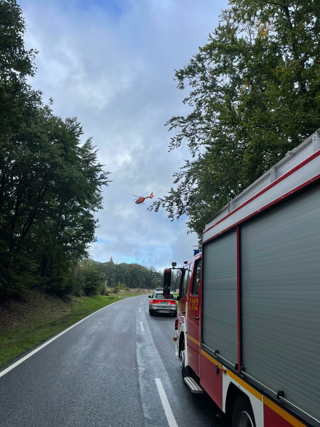 Verkehrsunfall eingeklemmte Person 8 Verkehrsunfall, L 254, Rothe Kreuz, Feuerwehr Vettelschoß, Feuerwehr St. Katharinen