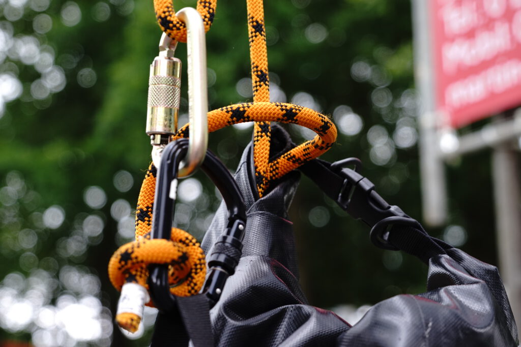 Bergung Motorroller 1 Neuigkeiten, Nachrichten, News, Letzten Einsätze, Technik, Feuerwehr, Feuerwehr Vettelschoß, Vettelschoß, Vettelschoss, VG Linz, Ehrenamt, Einsätze, Alarm, Feuerwehreinsatz, Einsatz, Alarmierung, Löscheinheit, Feuerwehr Rheinland-Pfalz, Deutschland, Freiwillige Feuerwehr, FFV, FFW