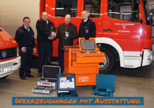x pressefoto werkzeugwagen