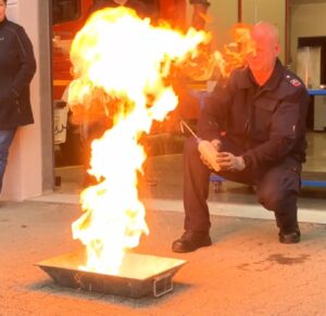 20250507 Foto03 Wachsexplosion e1748526659646