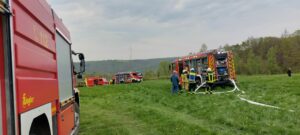 waldbrandübung, waldbrandübung feuerwehr vg flammersfeld, feuerwehr oberlahr, peterslahr, feuerwehr vettelschoß, feuerwehr vettelschoss, vettelschoß, vettelschoss, feuerwehr vg linz am rhein, tanklöschfahrzeug, tlf 16/45, gtlf, waldbrand, übung, oberlahr, vg flammersfeld, überörtlich, überörtliche waldbrandübung