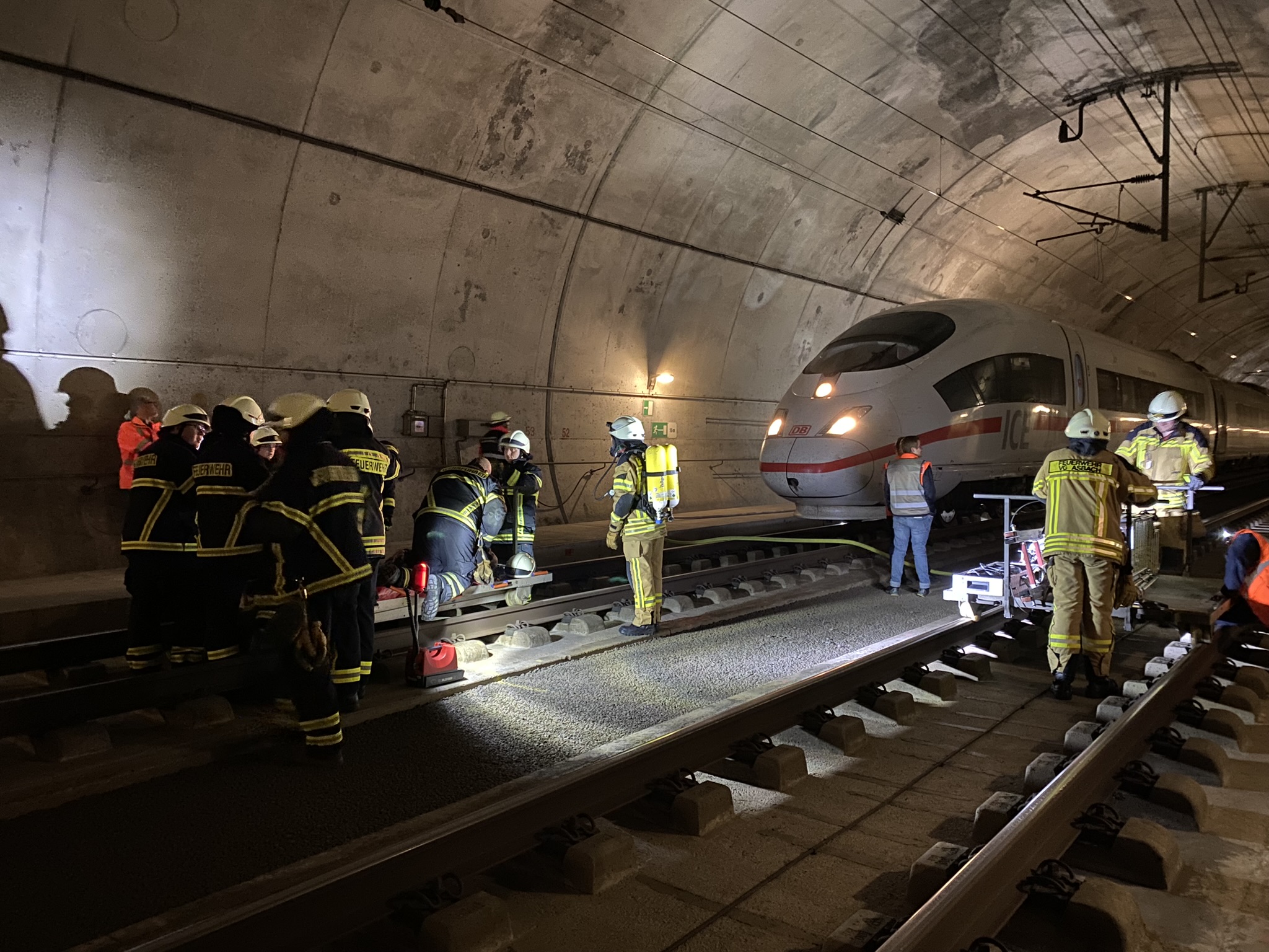 Üung im ICE-Tunnel Günterscheid, ICE-Tunnel Günterscheid, ICE-Tunnel, Feuerwehr, Feuerwehr Vettelschoß