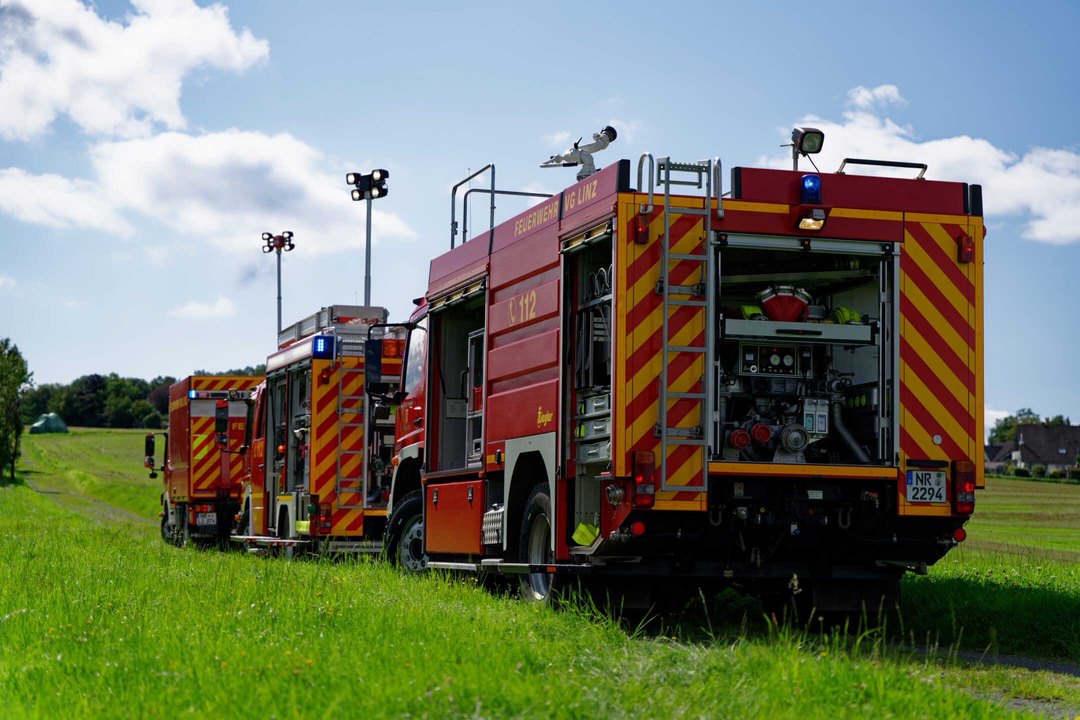 Unklare Rauchentwicklung im Freien 10 Feuerwehr Vettelschoß, Symbolbild, Einsatz, Einsatz in Vettelschoß, Kreis Neuwied, Vettelschoß, VG Linz, VG Linz am Rhein, Alarm, Brandeinsatz, Löschfahrzeug
